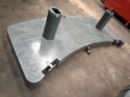 Grove GMK 4075 counterweight