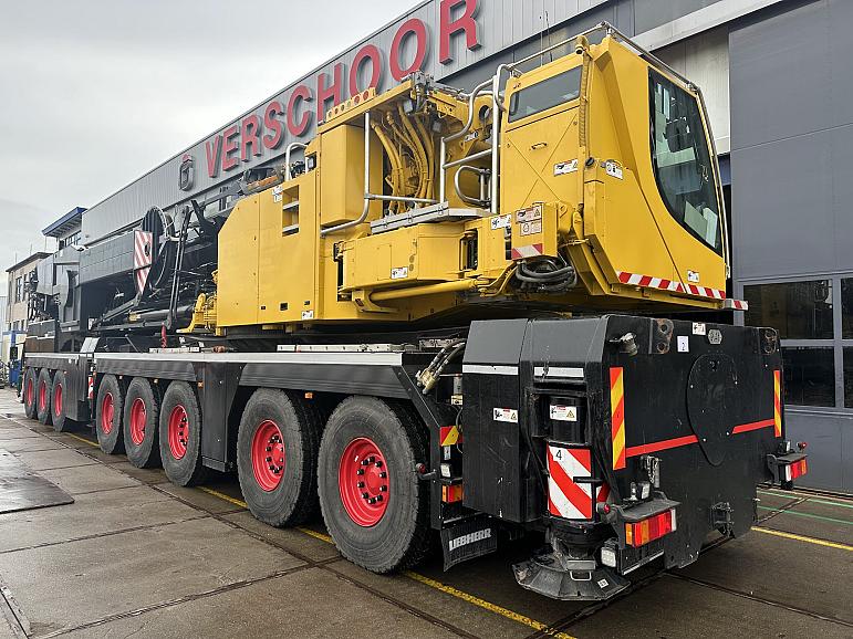 Liebherr LTM 1650-8.1