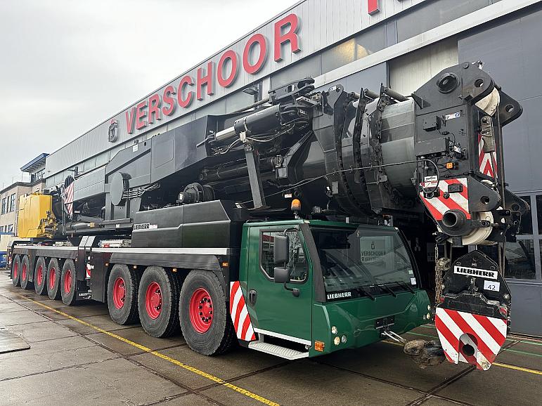 Liebherr LTM 1650-8.1