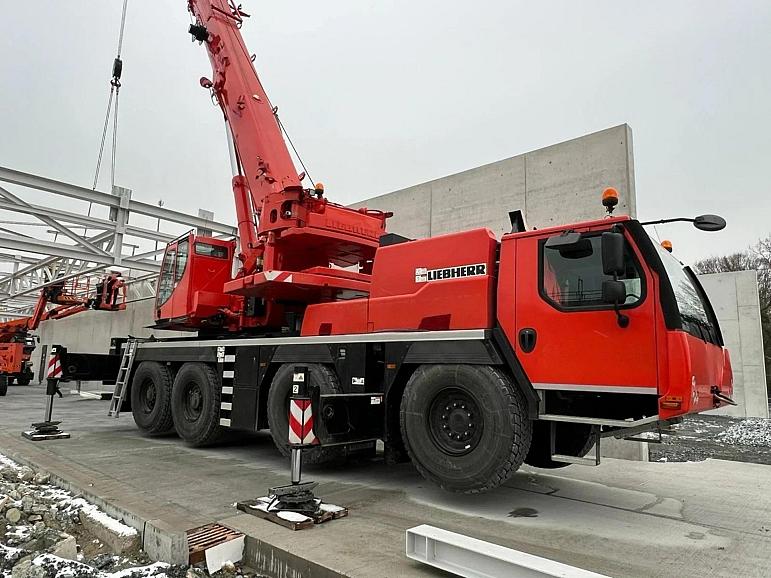 Liebherr LTM 1090-4.2